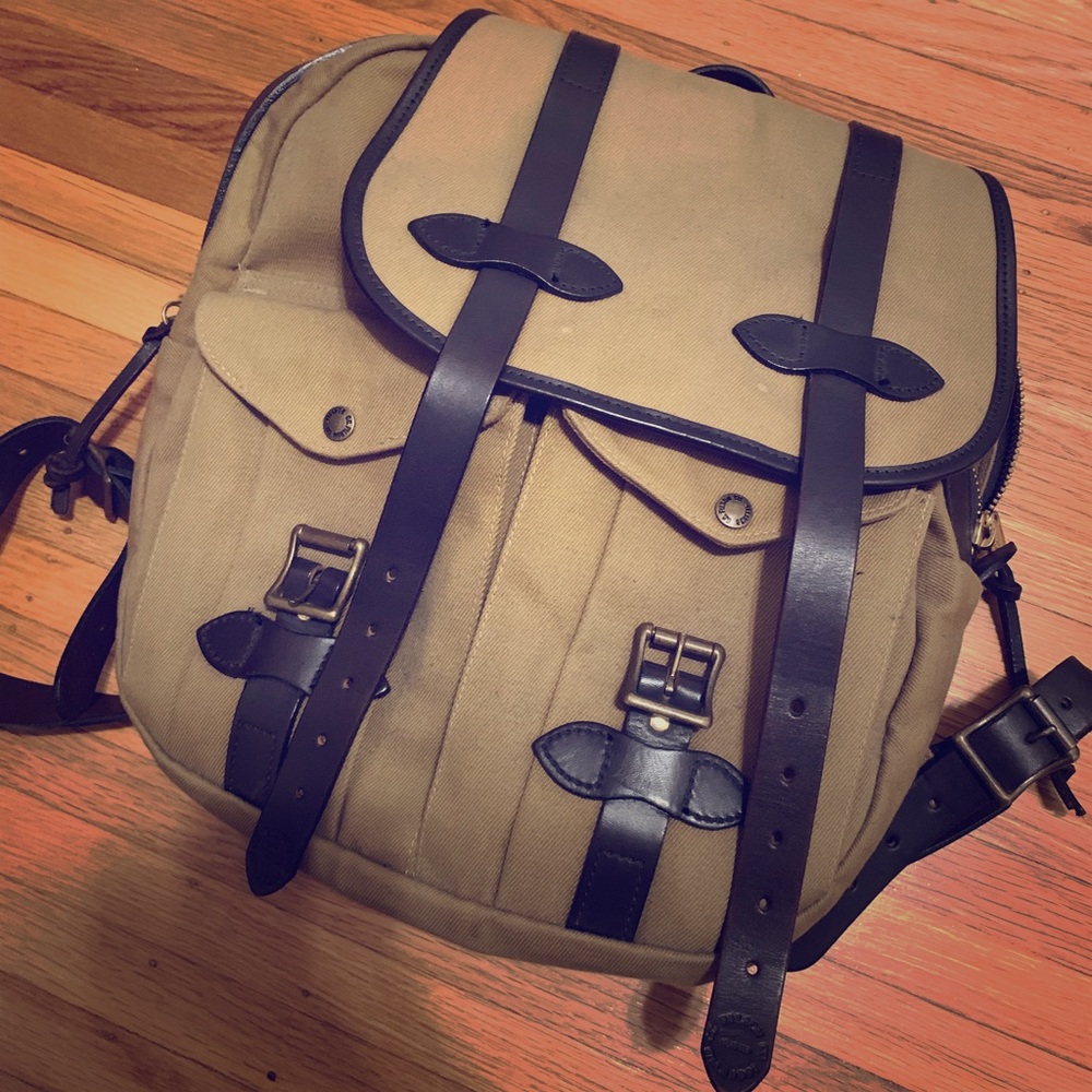 Filson rucksack pre owned in good condition